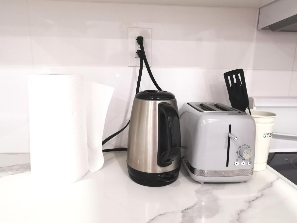 Perfect Location Comfort Private House Lower Level 2 Bedroom Unit Mississauga Esterno foto
